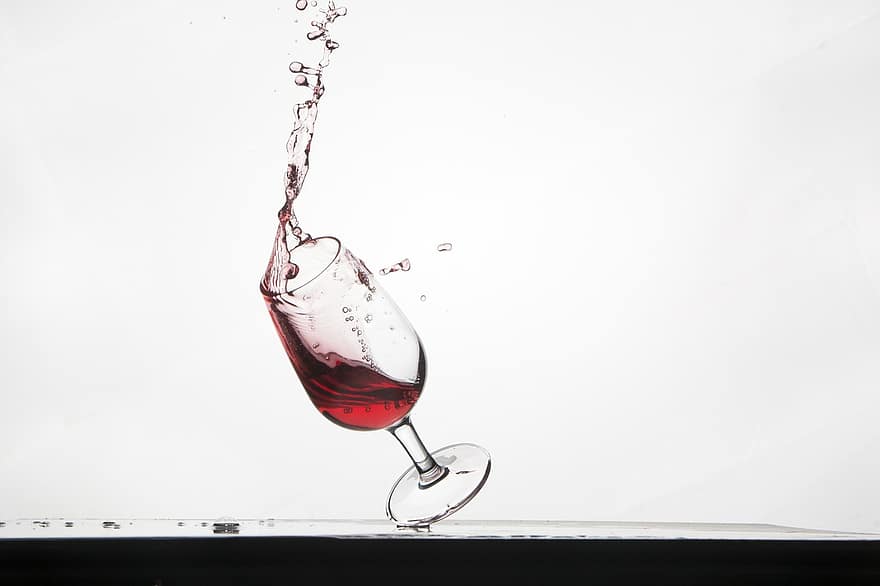 ποτήρι, κρασί, βουτιά, ερυθρό κρασί, σταγόνες, ποτό, αλκοόλ, υγρό, πτώση, πόσιμο γυαλί, εκτόξευση