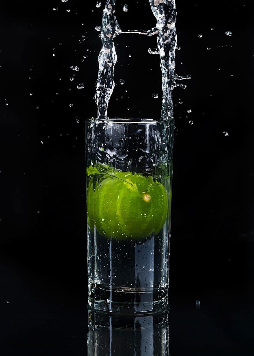 fruct, lămâie verde, apă, stropi, băutură, lichid, prospeţime, cădere brusca, umed, a închide, alcool
