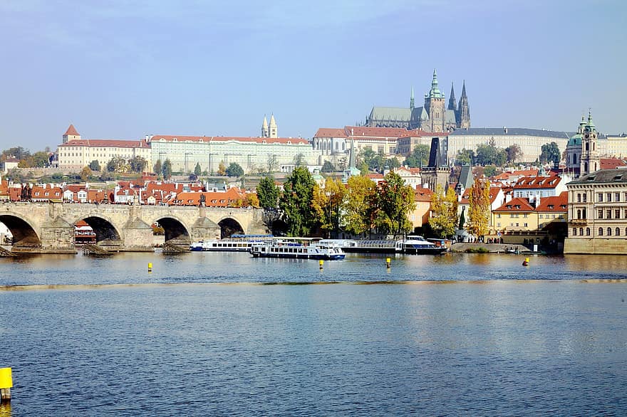 Karelsbruggen, rivier de Moldau, Praag, Tsjechische Republiek, rivier-, stad, oude stad, gebouwen, architectuur, stedelijk, water