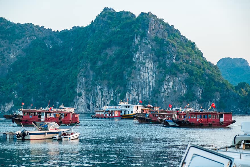 Ha Long Bay, Bay, Boats, Vietnam, Mountains, Sea, Cliffs, Islands, Vessels, Ocean, Anchored