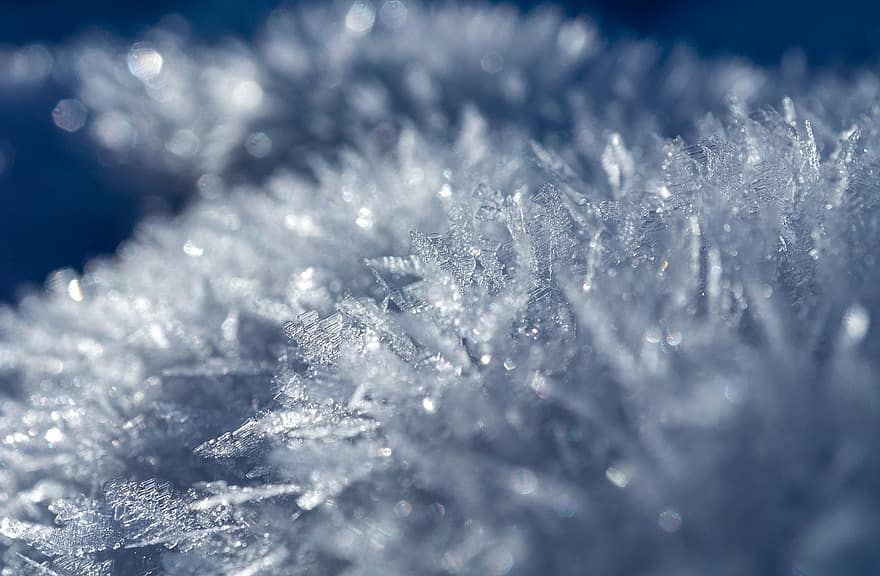 Eiskristalle, Frost, Winter, Schnee, Eis, kalt, gefroren, Nahansicht, Bokeh