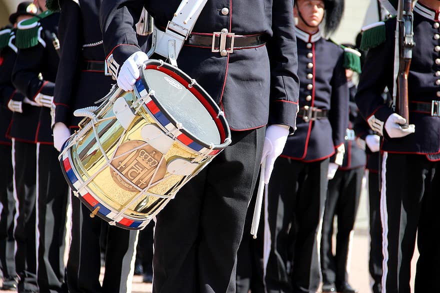 Drum, Marching Band, Troupe, Emblem, Royal Crest, Snare Drum, Norway, Oslo, Scandinavia, Travel, City