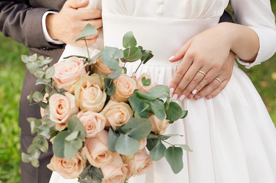 ดอกไม้, งานแต่งงาน, แหวน, มือ, เจ้าสาว, ช่อดอกไม้, แต่งงาน, คู่, การแต่งงาน, ความโรแมนติก, งานเฉลิมฉลอง