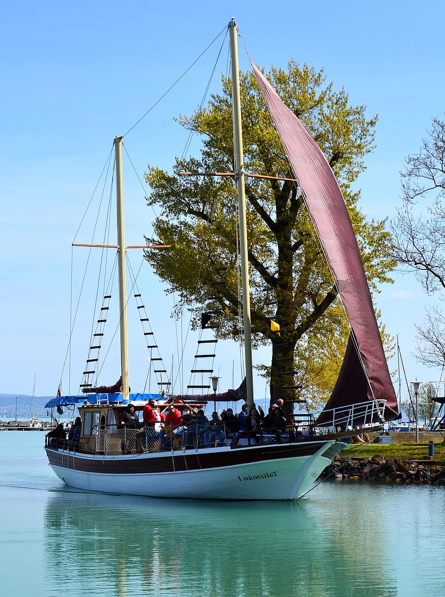 Boat, Travel, Adventure, Vessel, Outdoors, Somogy, Lake Balaton, Port, Ship, Sailing