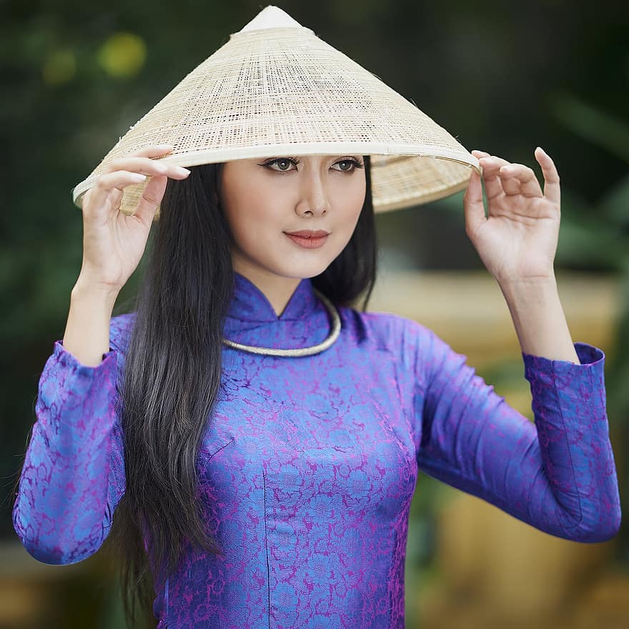 Vietnamese vrouw, oa dai, portret, Traditionele Vietnamese kleding, Vietnamese kegelvormige hoed, Aziatische vrouw, mooi, schoonheid, Traditionele Vietnamese Mode, vrouw, een persoon