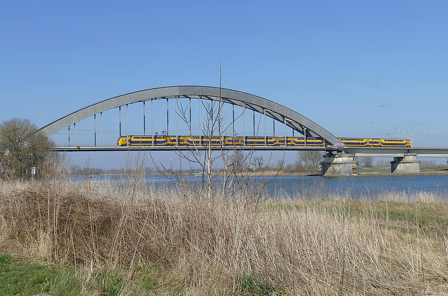 puente, puente ferroviario, entrenar, río, De Lek, Culemborg, Países Bajos, ferrocarril, carril, vías del tren, arco