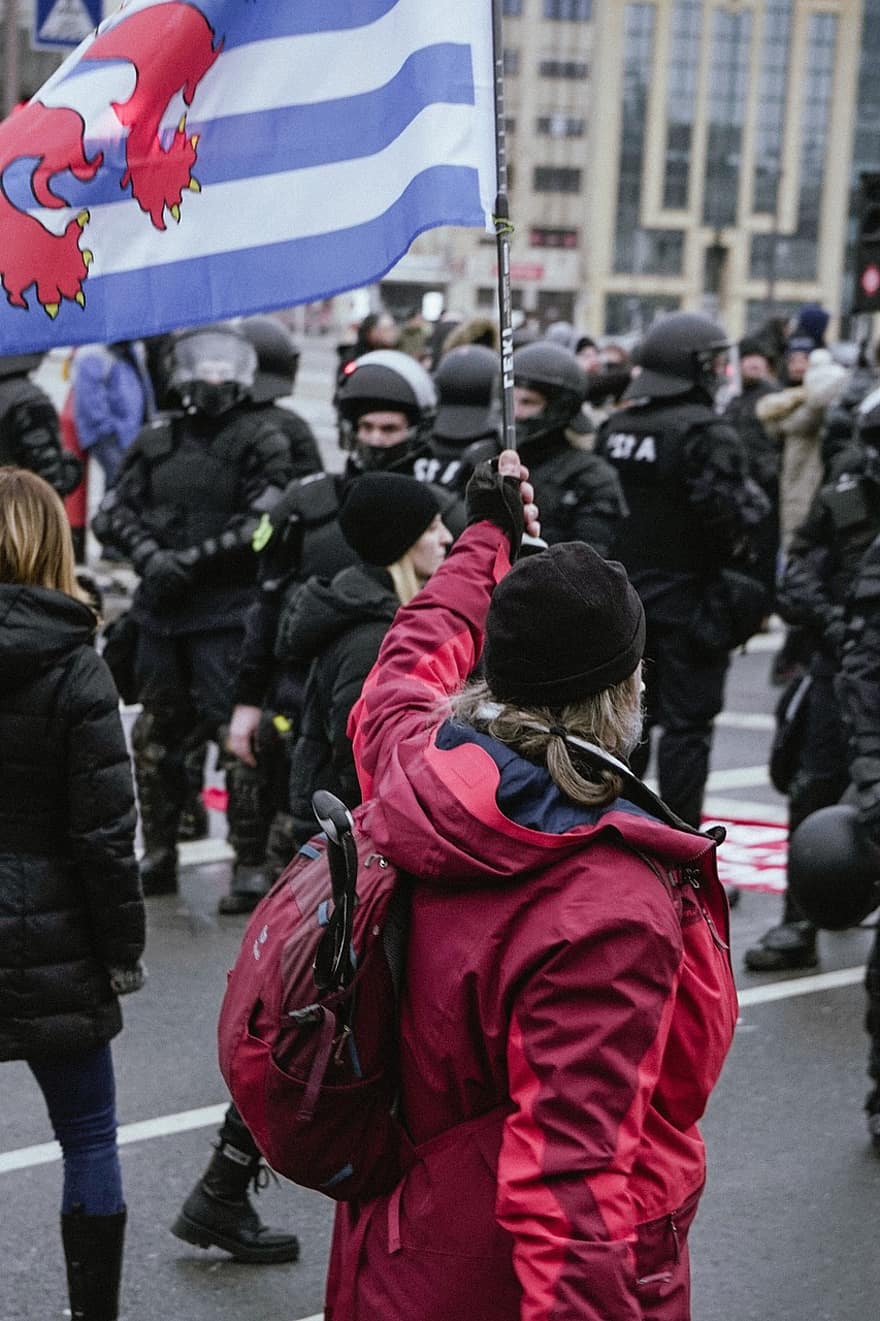 Ειδική Μονάδα, αστυνομία, ομάδα, αστυνομική δύναμη, πλήθος, άνδρες, στολή, διαμαρτυρία, χειμώνας, σύνταξης, ΣΤΡΑΤΟΣ