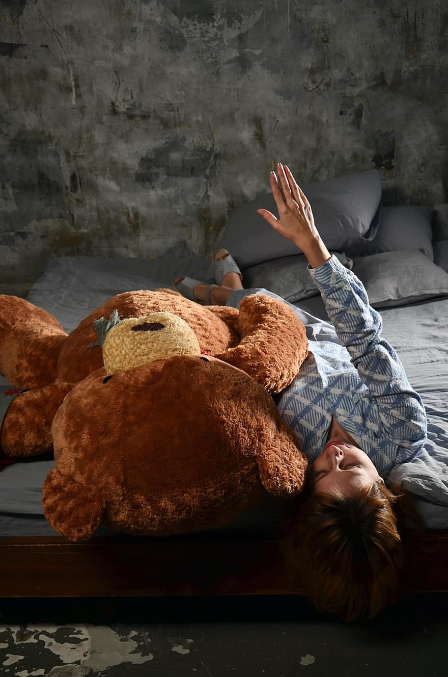 κορίτσι, αρκούδα, αρκουδάκι, μαλακό παιχνίδι, Ιστορίες για καληνύχτα, φαντασία, κρεβάτι