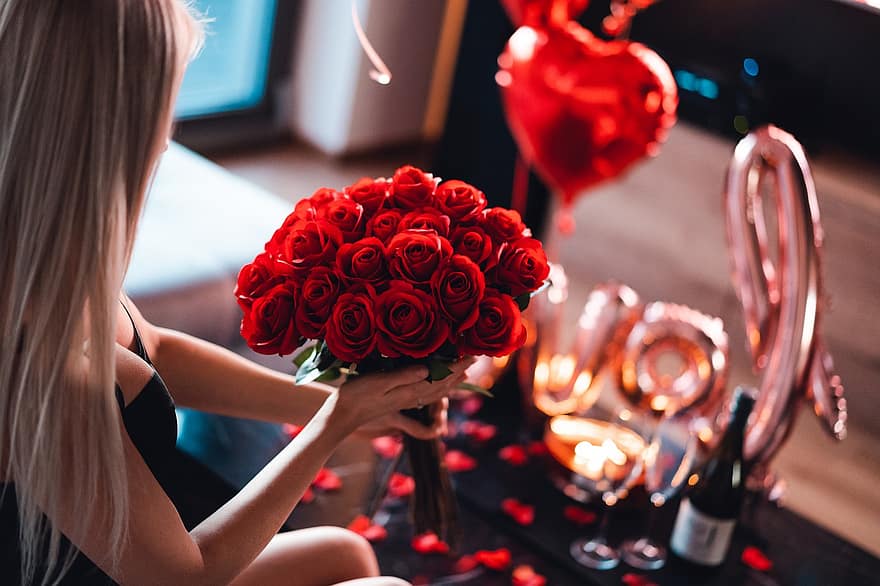 bloemen, rozen, boeket, geschenken, Valentijnsdag, fijne Valentijnsdag, liefde, vrouw, volwassen, romance, viering