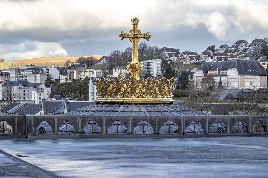 lourdes, kościół, Francja, podróżować, chrześcijaństwo, religia, architektura, znane miejsce, krzyż, kultury, katolicyzm