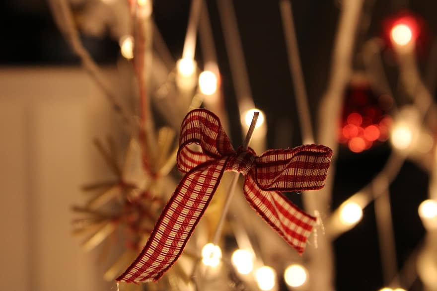 dekorasi Natal, hari Natal, lampu peri, pita