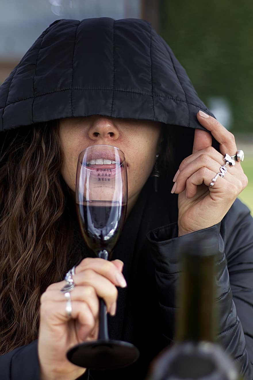 Woman, Hoodie, Red Wine, Drinking, Alcoholic Beverage, Alcoholic Drink