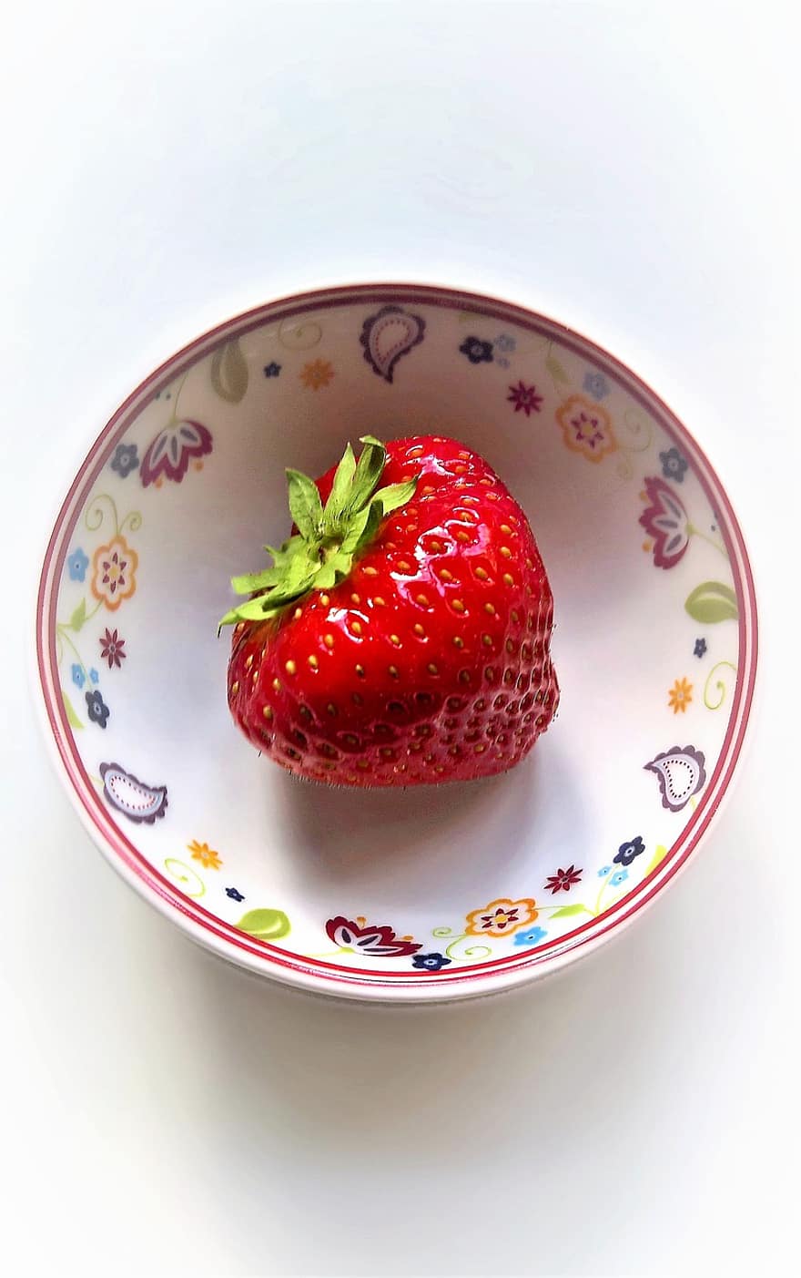 fraise, fruit, fraise mûre, fruits mûrs, juteux
