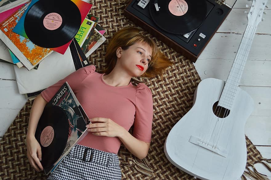 Woman, Vinyl, Vintage, Guitar, Music, Phonograph Records, Listening To Music, Relaxation, Leisure, Retro, Record Player
