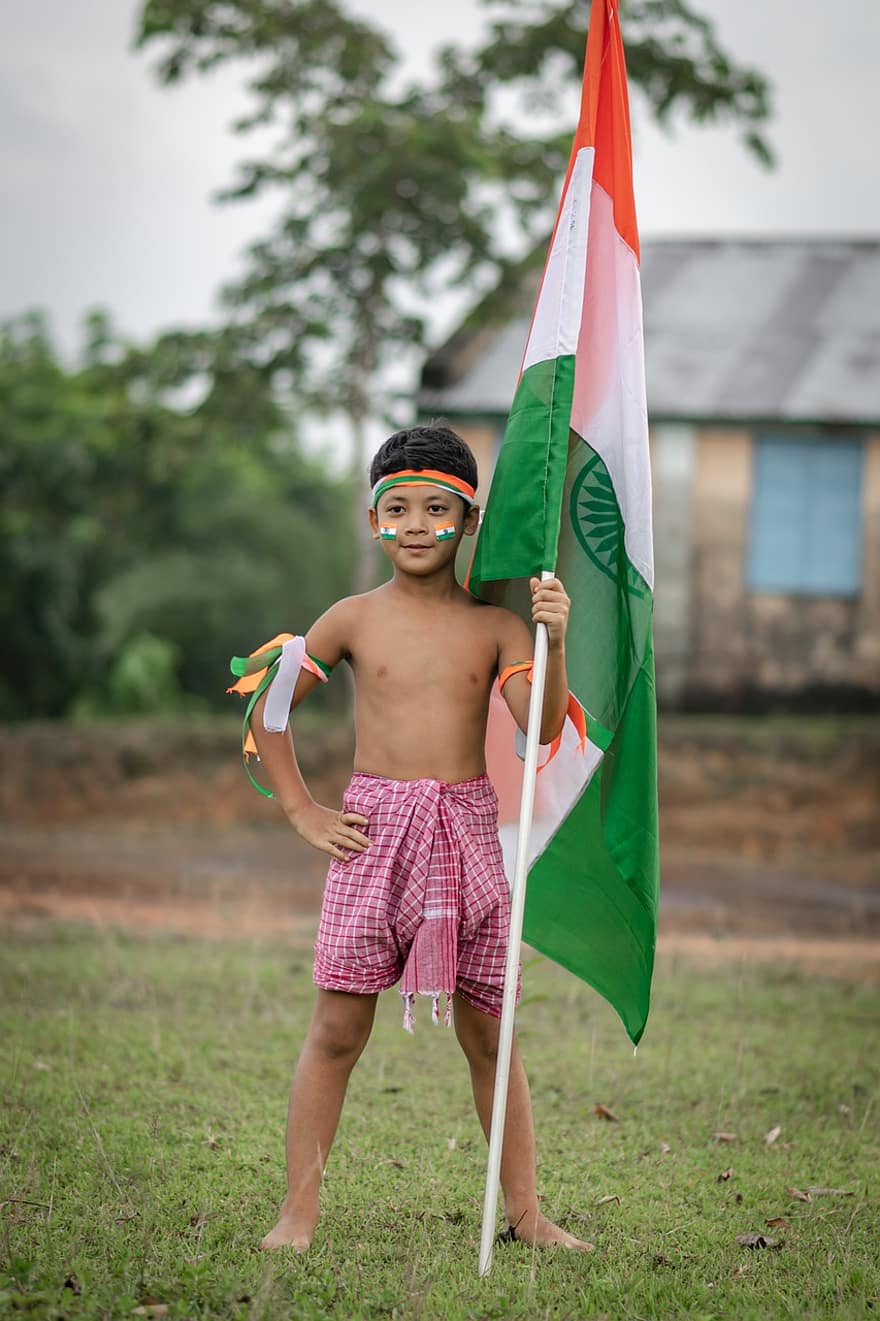 трикольор, Индия, знамена, хлапе, дете, усмихнати, радостен, един човек, патриотизъм, шега, лято