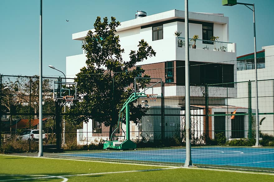 krepšinis, žaidimų aikštelė, kiemas, lauke, parkas, architektūra, pastato išorė, žolė, pastatyta struktūra, Sportas, vasara
