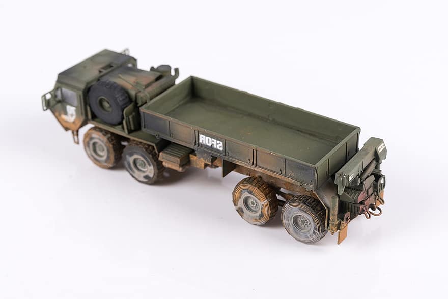 lastbil, lastebil, hær, byggesett, modell, modellering, grønn, Skala 1 72, 8x8, M977