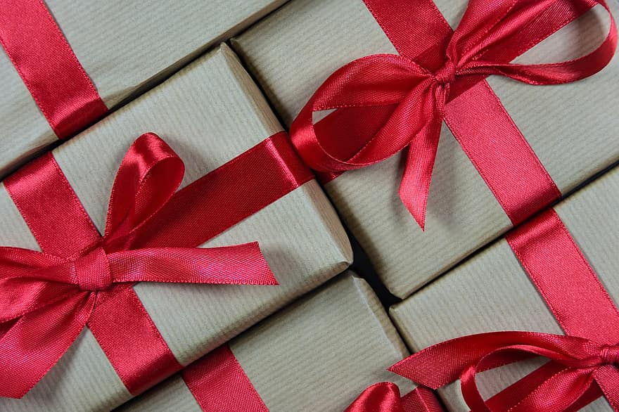 gåvor, paket, presentlåda, överraskning, band, rosett, förpackning, presentförpackning, födelsedag, jul, årsdag