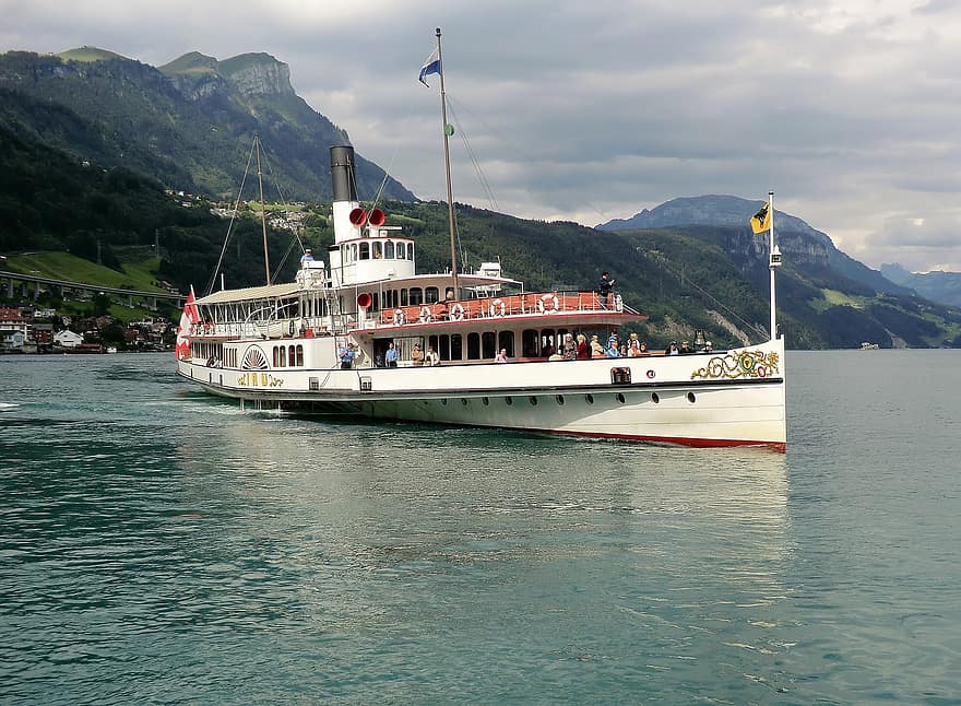 遊覧船、スイス、ルツェルン湖、観光、山岳、アルプス、山の風景、フェリーボート、航海船、水、旅行