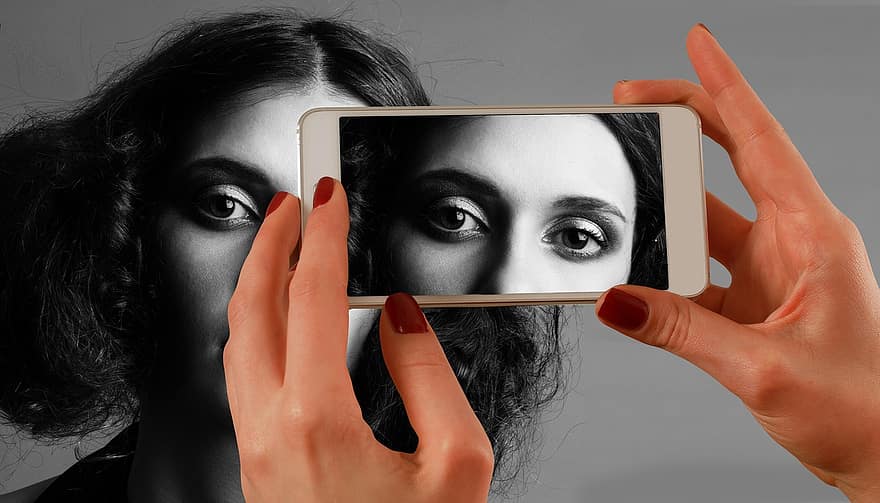 Smartphone, Gesicht, Frau, Augen, Aussicht, doppelt, drittes Auge, Philosophie, Hand, Wirklichkeit, virtuell