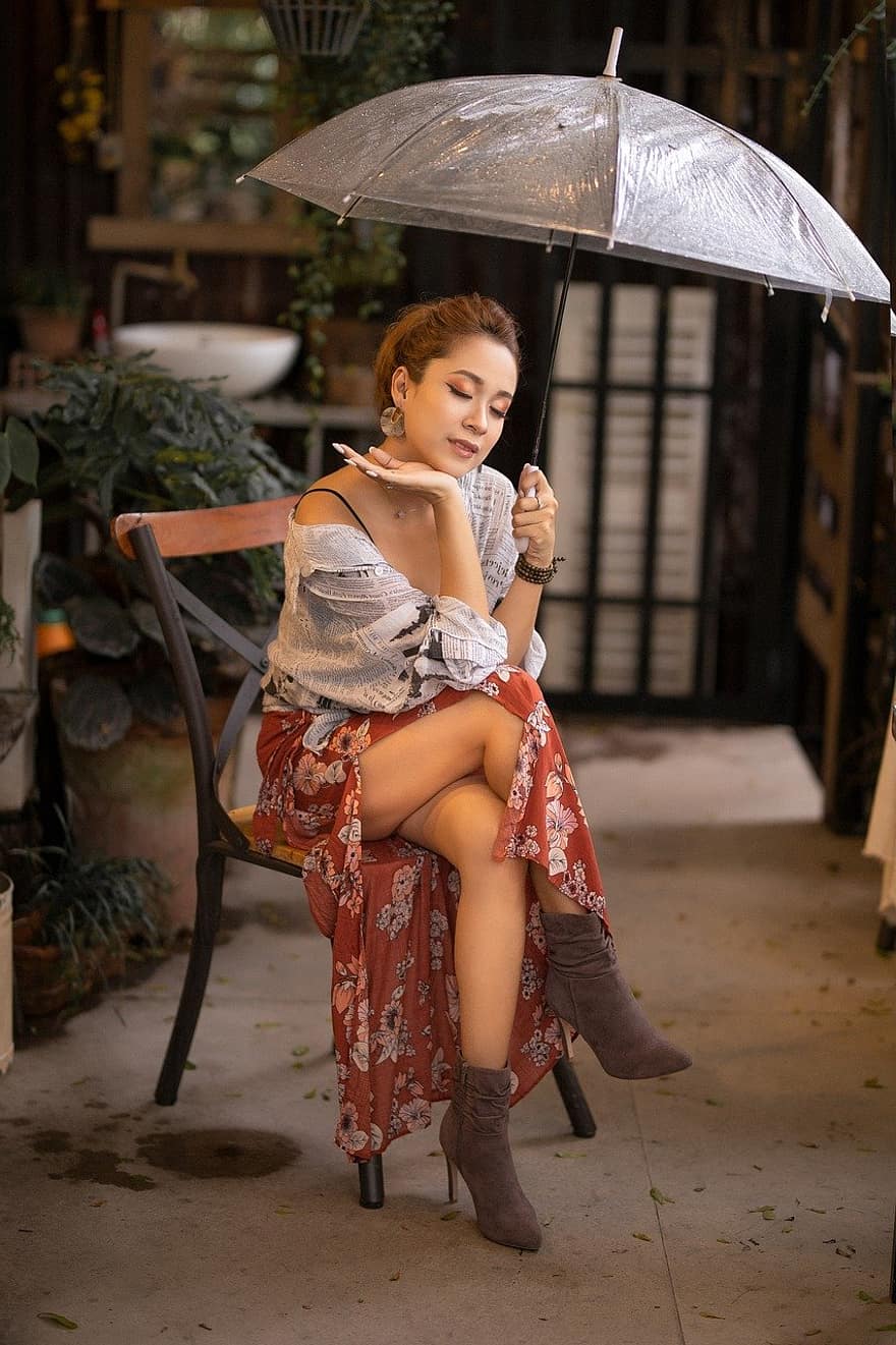 Frau, Modell-, Regenschirm
