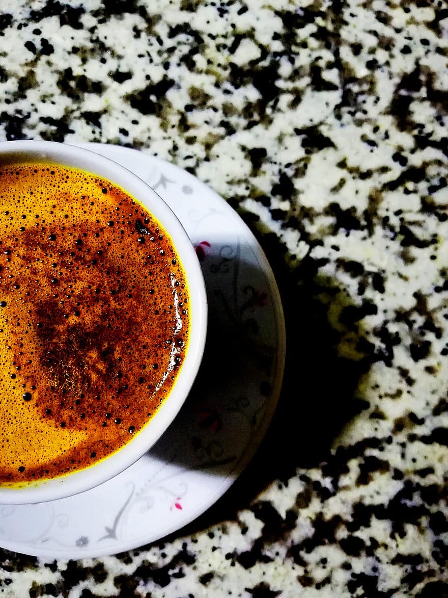 पीना, कॉफ़ी, तुर्किश कॉफ़ी, कैफीन