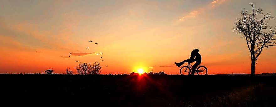 захід сонця, пара, велосипед, романтика, кохання, відносини, романтичний, силуети, сутінки, горизонт, сонце