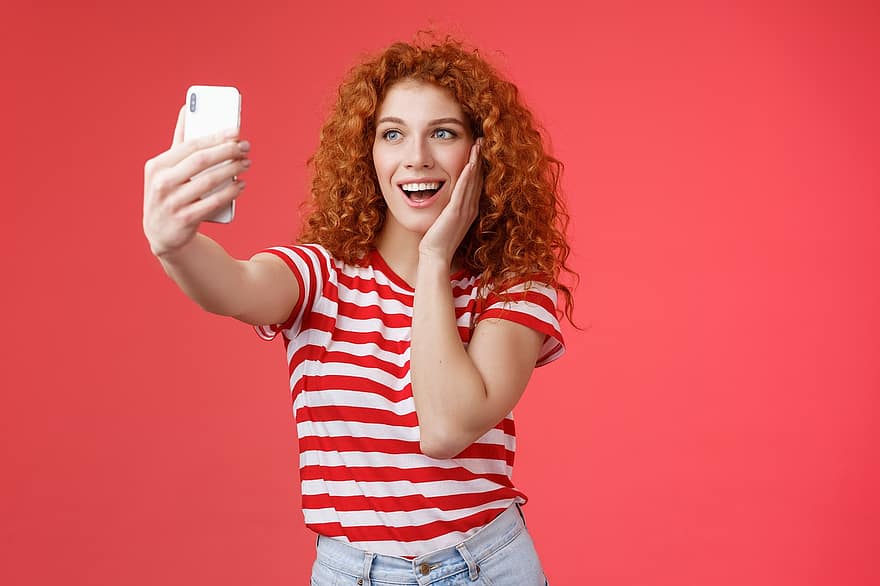 Girl, Woman, Female, Ginger, Red, Redhead, Selfie, Filter, Photo, Smartphone, Phone