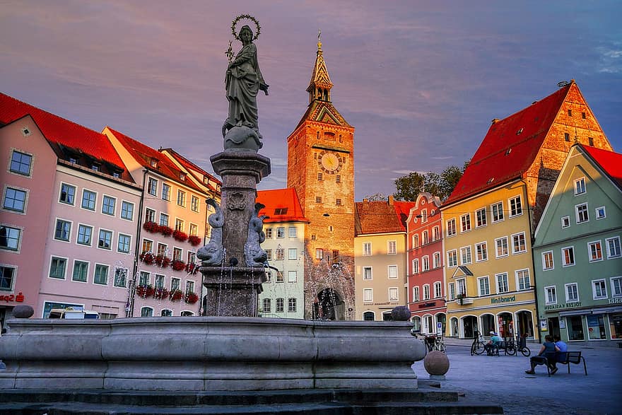 旧市街、建物、平方、Landsberg、噴水、タワー、メイン広場、像、彫刻、柱、歴史的な