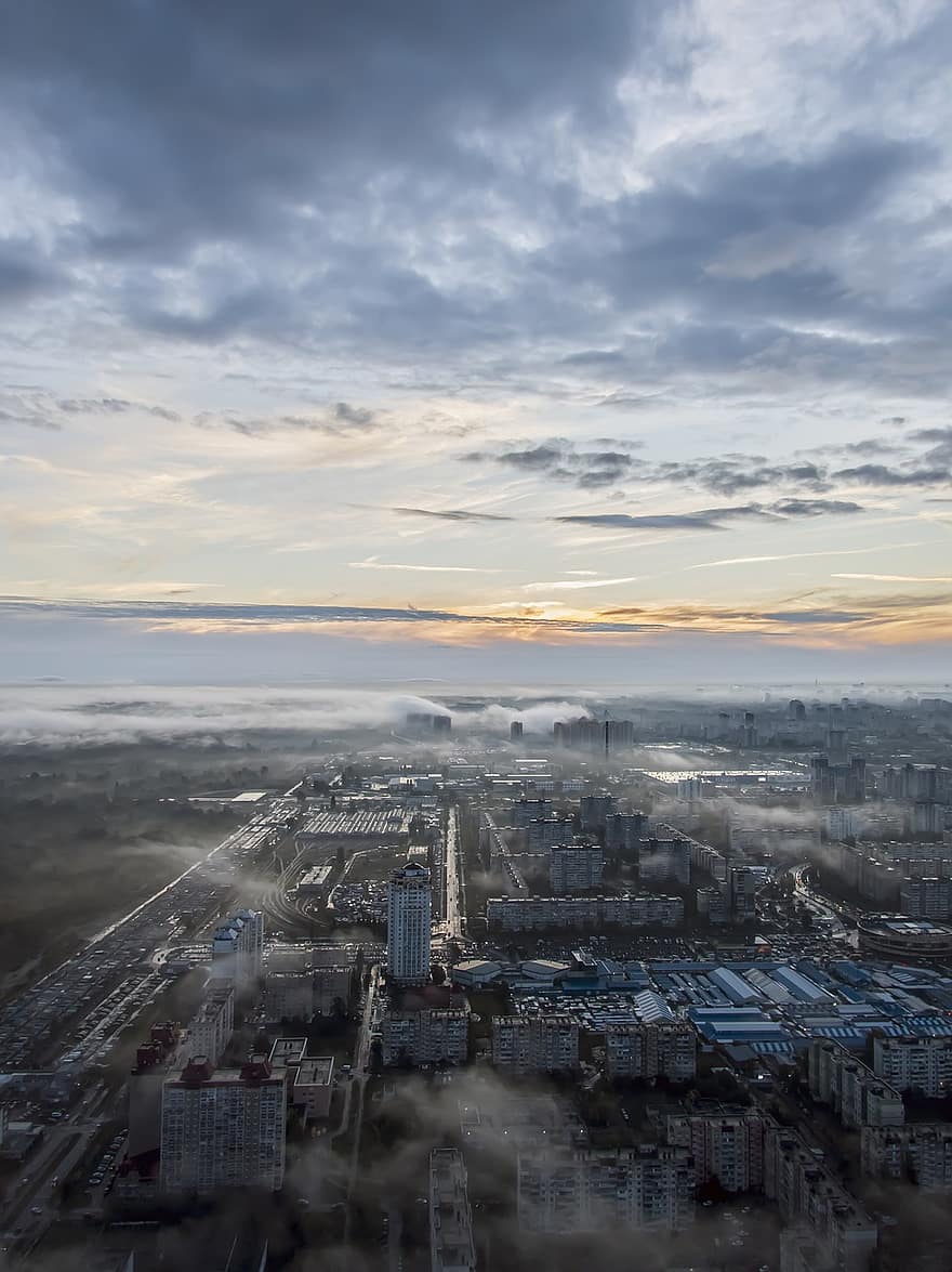 industriel, ville, pluie, brouillard, des nuages