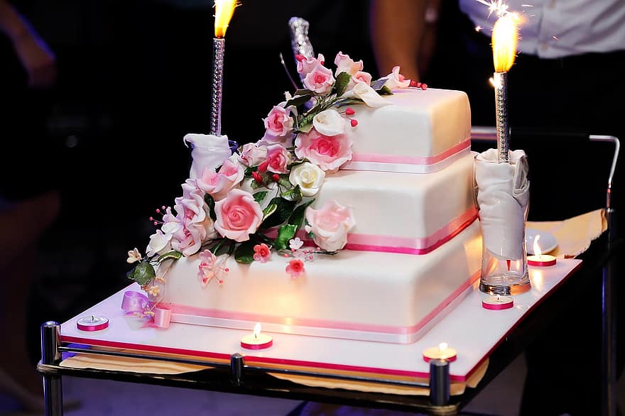 ケーキ、ウエディングケーキ、お祝い、結婚式、デザート、イベント、デコレーション