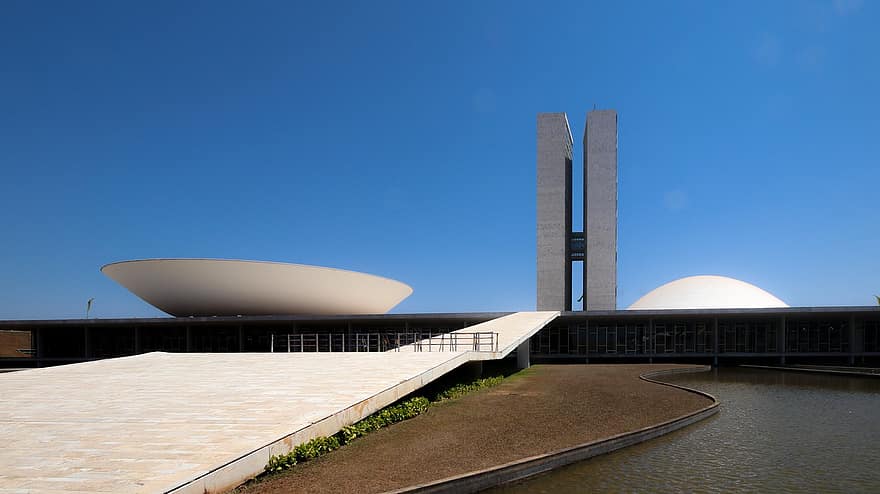 全国大会、ブラジリア、建物、建築、ファサード、外観、現代の、池、上院、議員室、ブラジル