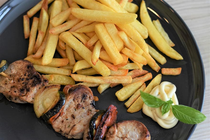 Meat, Meat Skewer, Fillet Skewer, French, French Fries, Barbecue, Eat, Grilled Meats, Grilling, Shish Kebab, Delicious