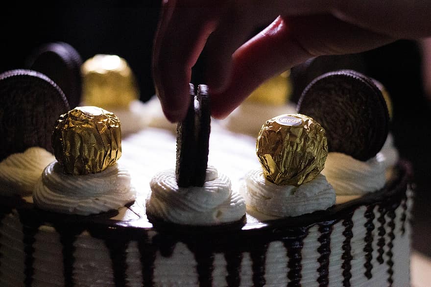 kek, fırın, çikolata, oreo, Ferrero, tatlı, kutlama, lezzetli, doğum günü, doğumgünü pastası, kek dekorasyonu