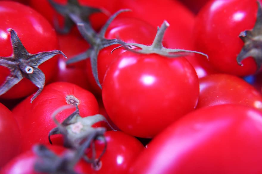 Tomate, rote Tomaten, Gemüse, rot, Lebensmittel, frisch, gesund, Ernährung, Kochen, köstlich, Vitamine