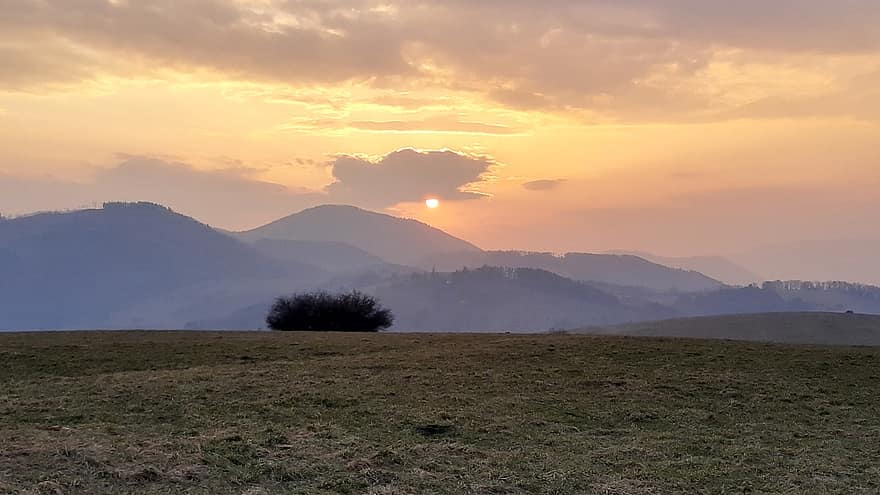la nature, la slovaquie, panorama, le coucher du soleil