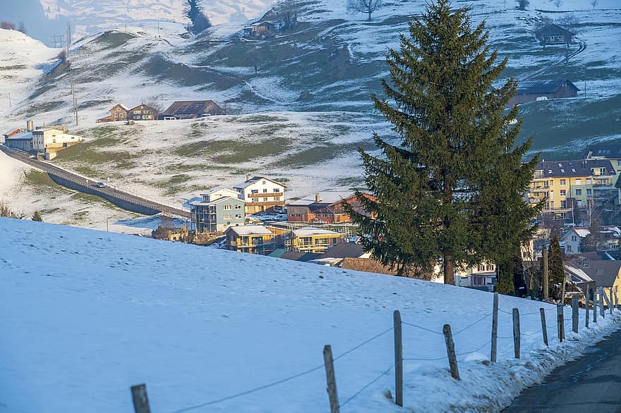 Svizzera, inverno, montagne, campagna, valle, paesaggio, Morschach, villaggio, la neve, montagna, stagione