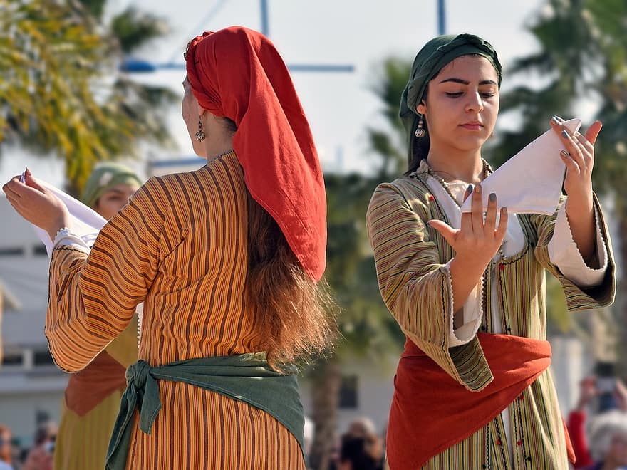 gadis, tradisional, cerita rakyat, gaun, seragam, penari, penampil, etnis, orang-orang, siprus, cypriot yunani