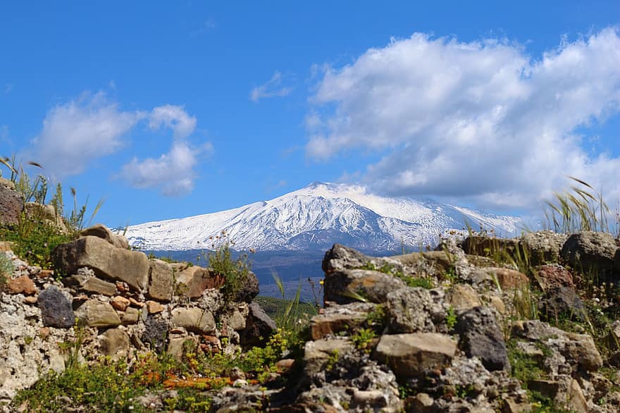 Etna, Sisilia, tulivuori, maisema, taivas, luonto, matkustaa, vuori, vuorenhuippu, ruoho, lumi