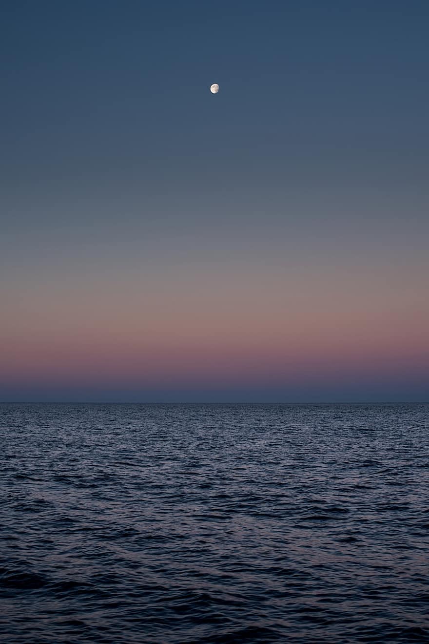 mar, horizonte, lua, noite, crepúsculo, tarde, por do sol, agua, azul, onda, verão
