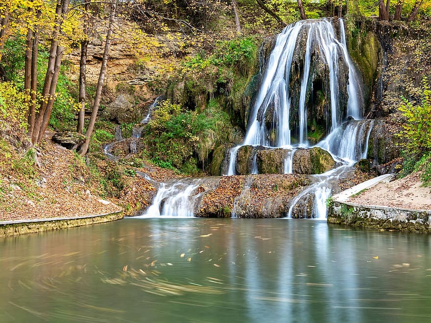 Lúčanský、滝、自然、幸運な、スロバキア、川、水、フロー、反射、木、森林