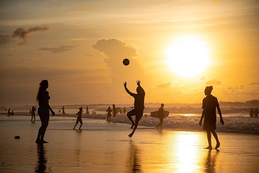 západ slunce, volejbal, pláž, siluety, plážový volejbal, hraní, hrát si, slunce, zlatá hodina, moře, vln