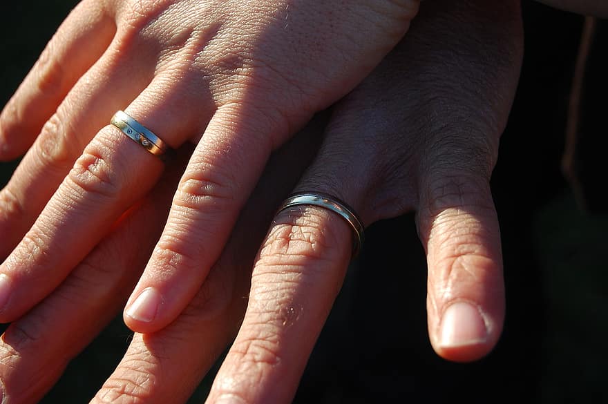 szeretet, házasság, gyűrűk, esküvő, együtt, kezek, emberi kéz, közelkép, nők, gyűrű, felnőtt