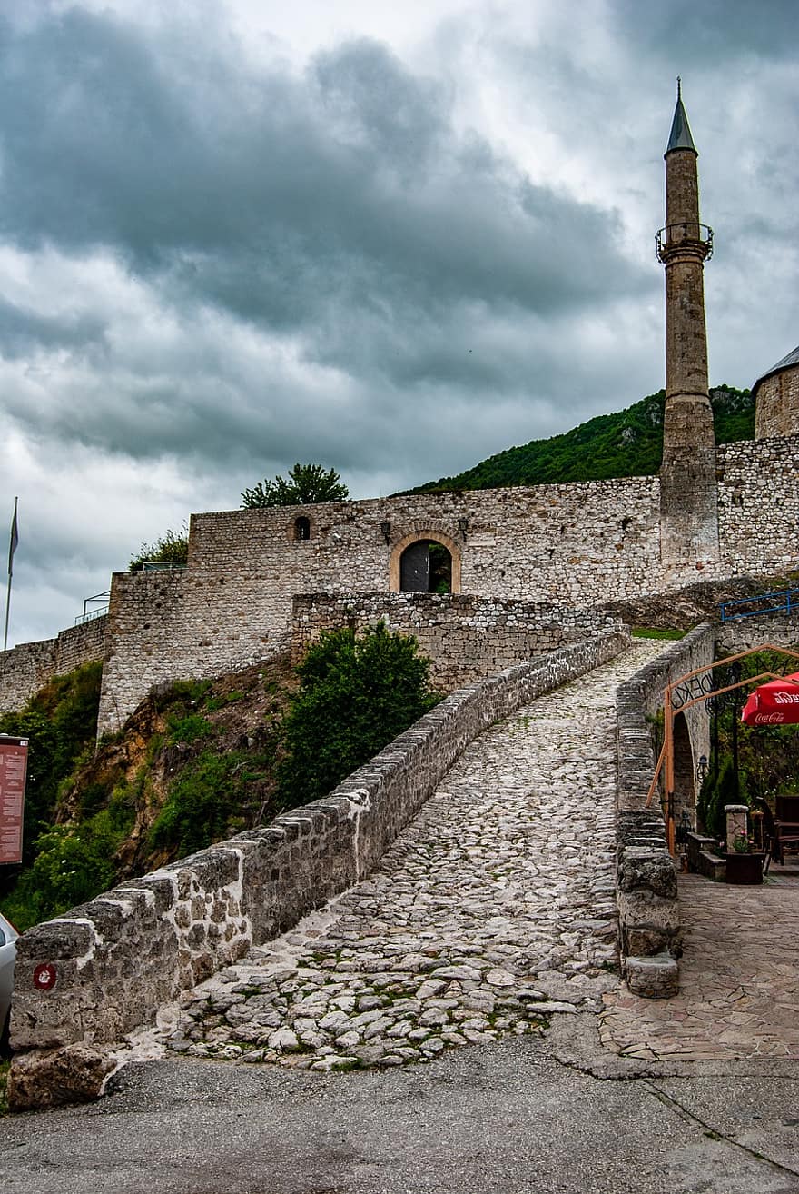 trávník, Pháo đài, tòa tháp, tháp pháo, những bức tường, sỏi, cầu, cánh cổng, Lâu đài, Bosnia và Herzegovina, Châu Âu
