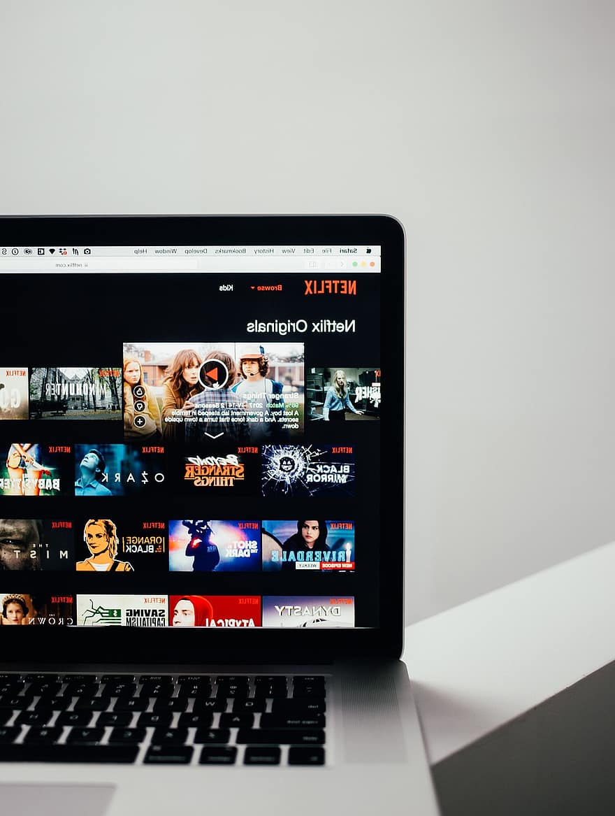 Netflix, divertisment, laptop, film