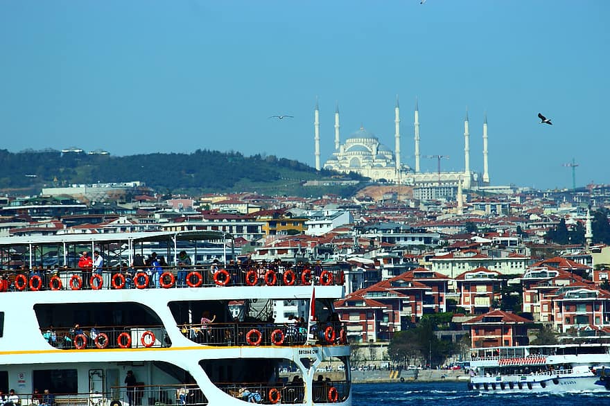 旅行、観光、探査、カムリカモスク、シティービュー、トラベルフェリー、イスタンブール海峡、イスタンブール