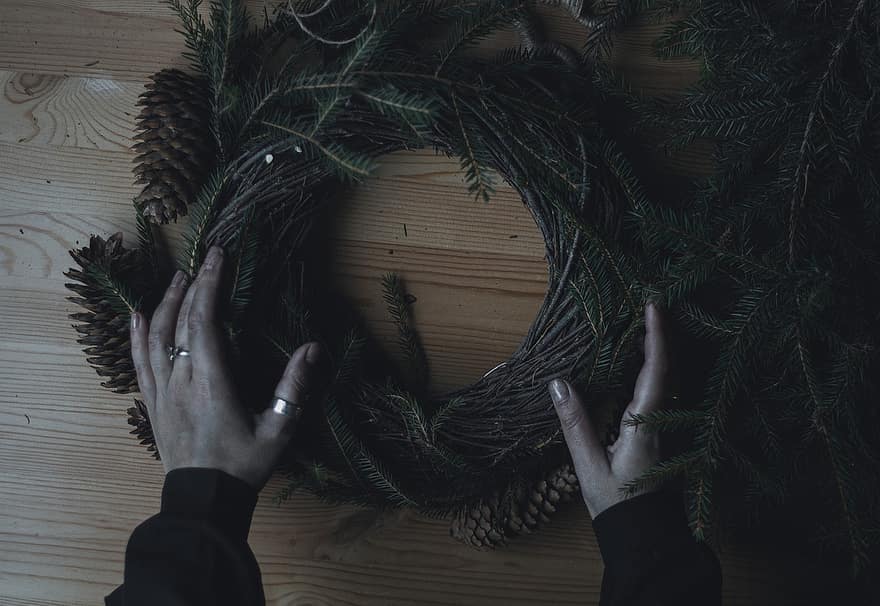 krans, händer, häxa, magi, jul, vinter-, gran, män, trä, mänsklig hand, träd