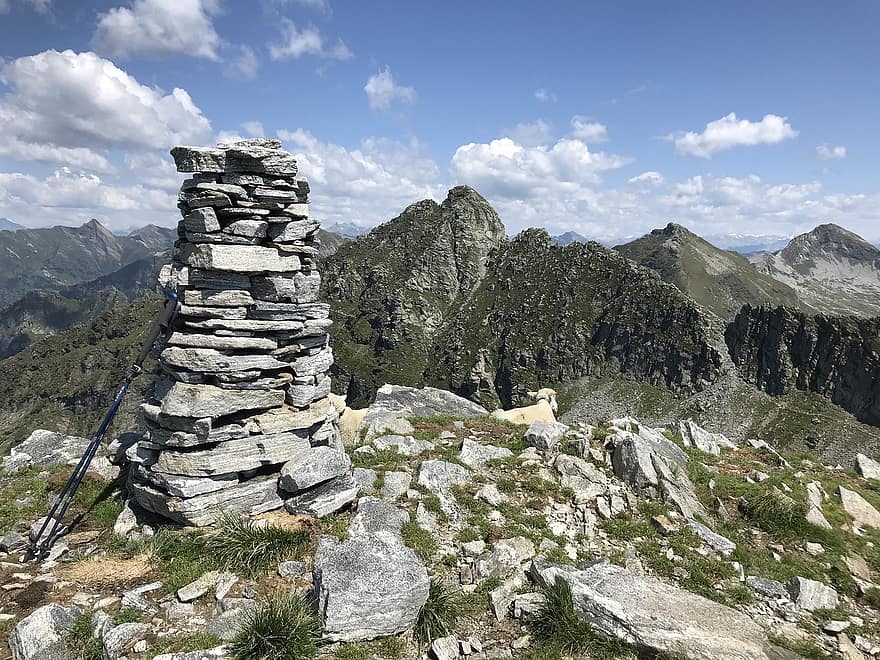 Hacia la cima del hombre, Panorama desde la cima de la hierba, ruta alpina, Alpes, caminar, cielo, tops, excursiones, excursionismo, montañas, naturaleza