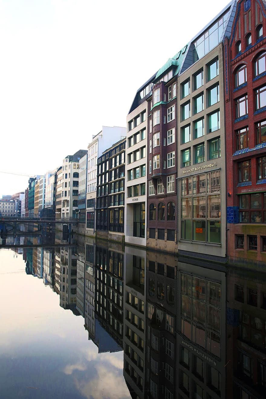 Hamburg, Blada Flota, flota, kanał, fasada, domy, architektura, budynek, hanzeatyckie miasto, Niemcy, okno