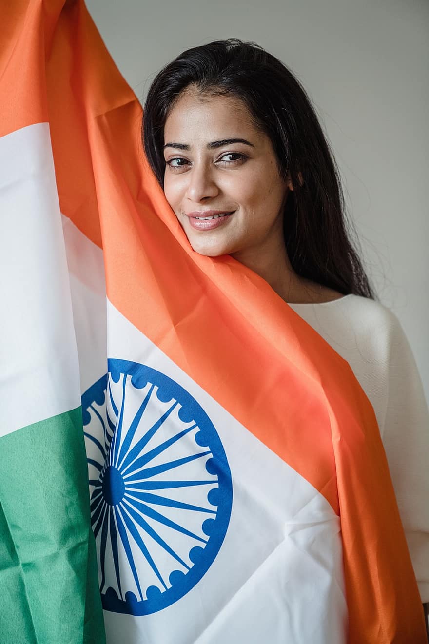Índia, bandera, dona, somriu, retrat, una persona, dones, somrient, felicitat, mirant la càmera, adult